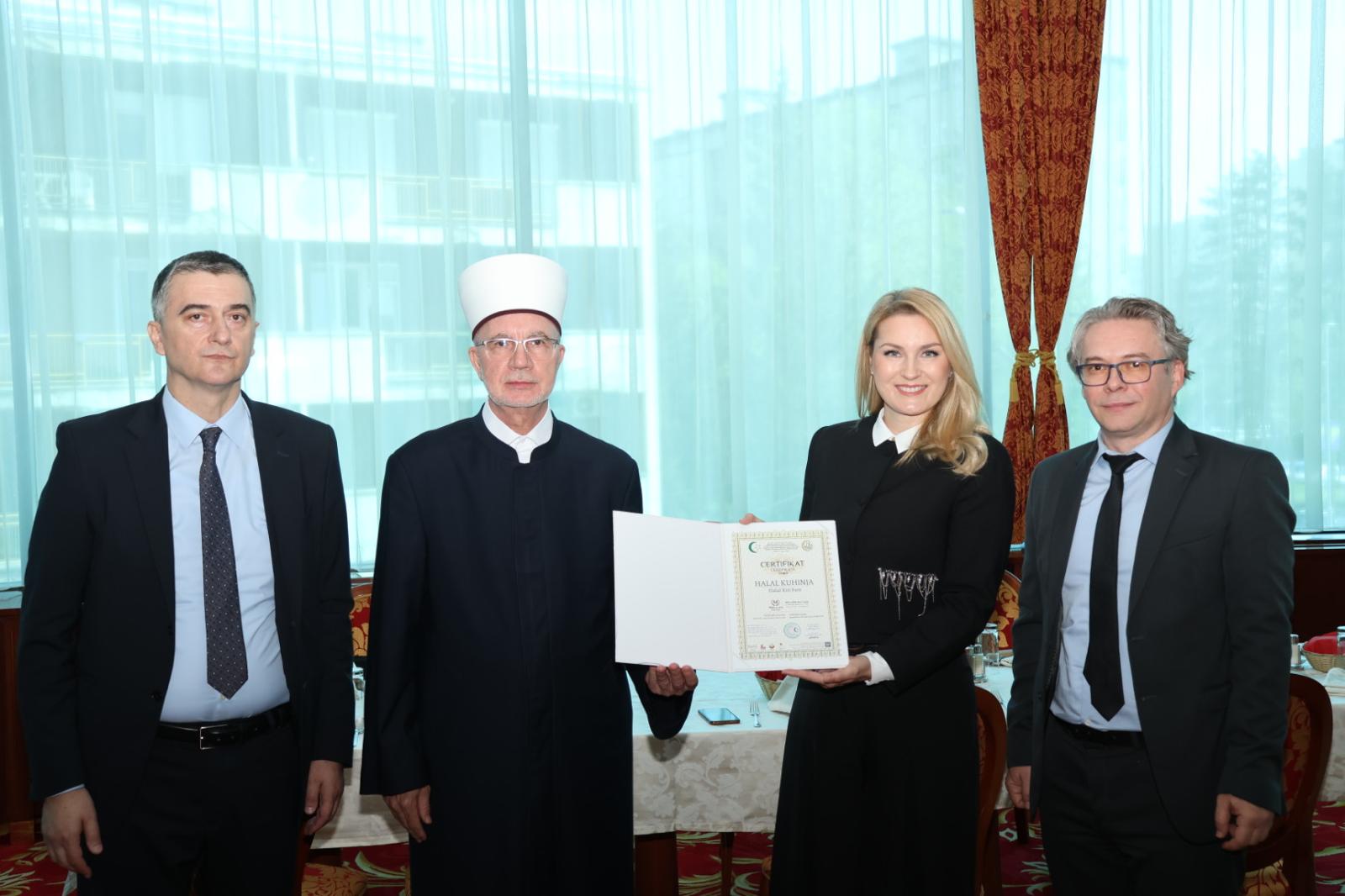 06 04 2025 Hotel Mellain, halal certifikat 2